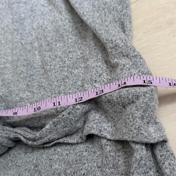 Splendid Light Gray V-Neck Long Sleeve Mini Dress - Picture 7 of 8